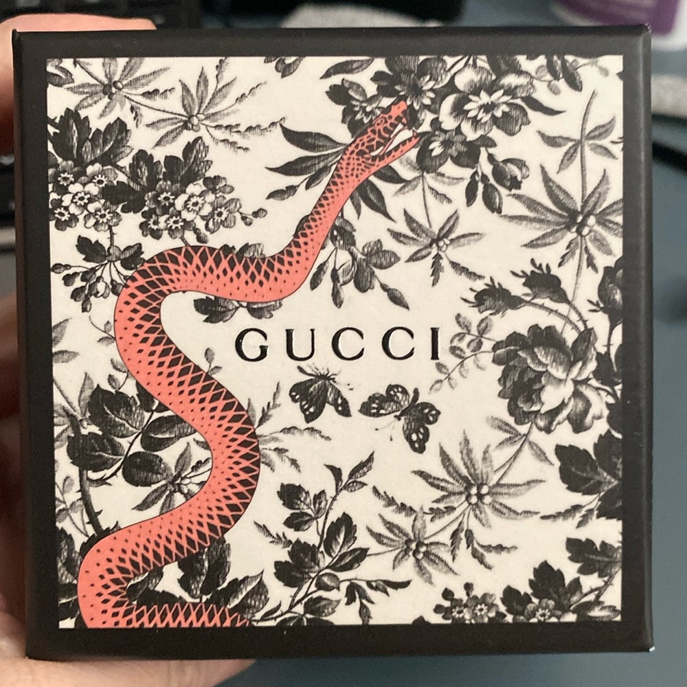 GUCCI dangle heart stud earrings